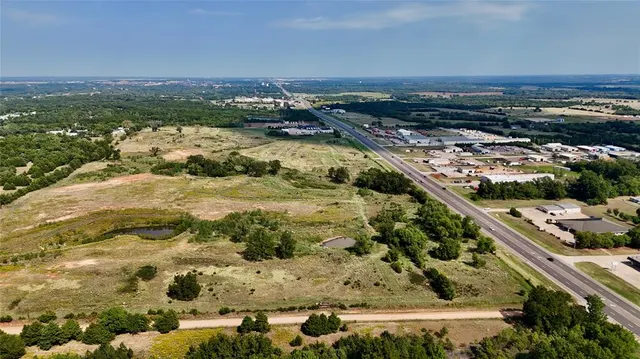 Photo 3 — 4416 S Perkins Road, Stillwater, OK 74074