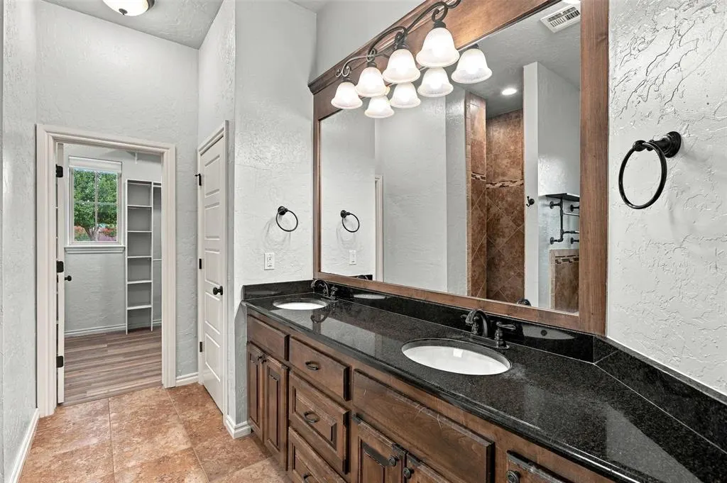 Photo 21 — 2800 SE 11th Street, Moore, OK 73160