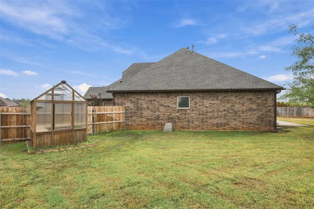 Photo 37 — 2800 SE 11th Street, Moore, OK 73160