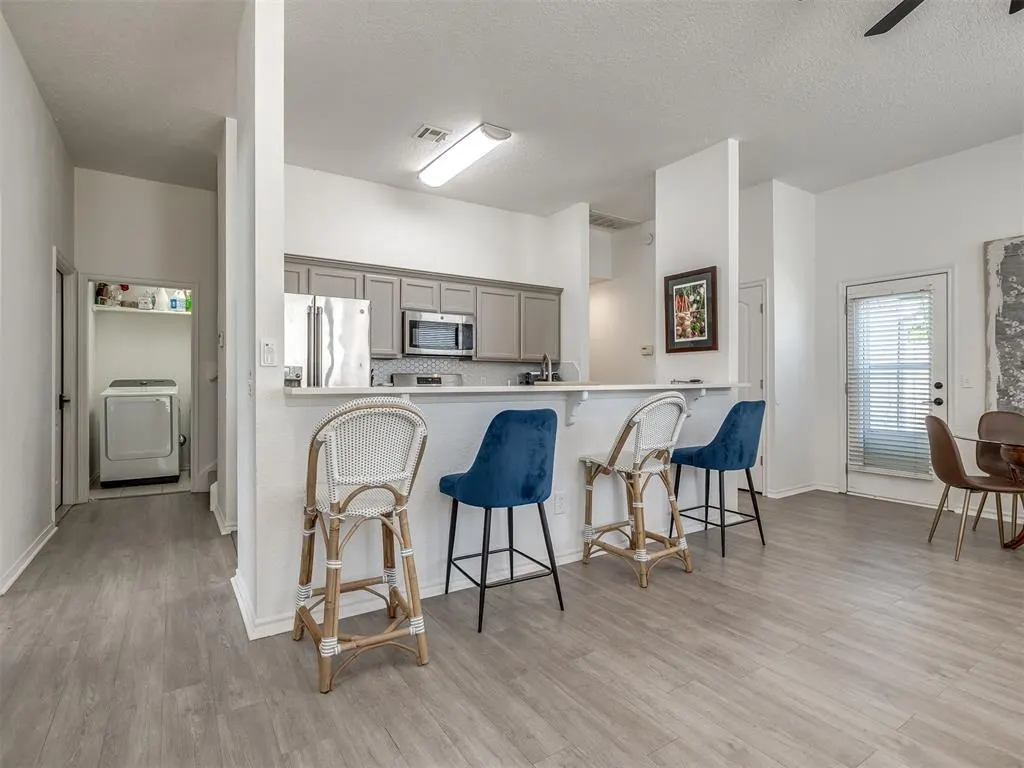 Photo 3 — 3833 Ives Way, Norman, OK 73072