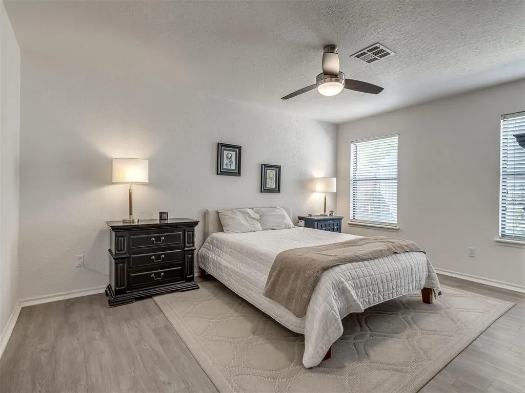 Photo 9 — 3833 Ives Way, Norman, OK 73072