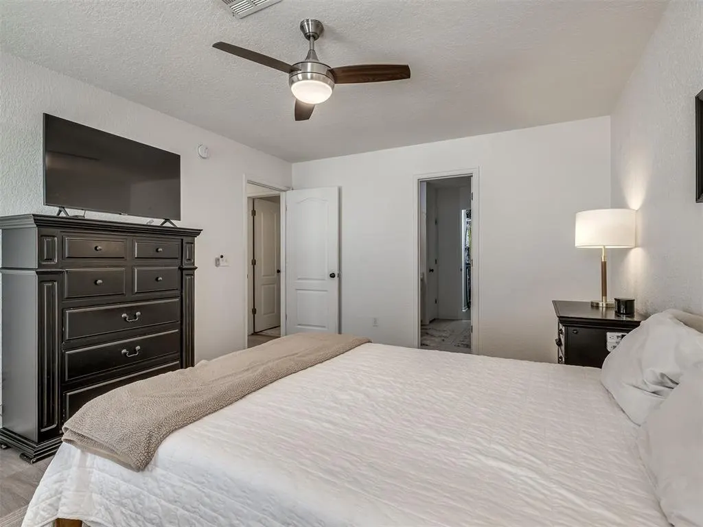 Photo 10 — 3833 Ives Way, Norman, OK 73072