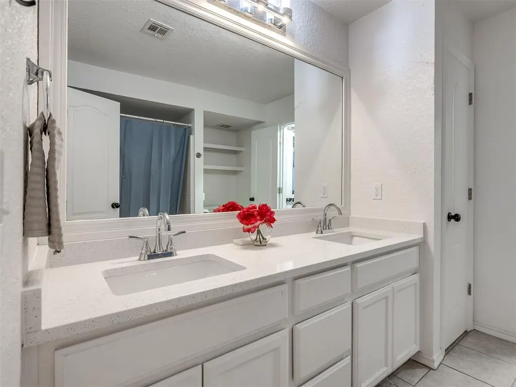 Photo 11 — 3833 Ives Way, Norman, OK 73072