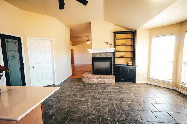 Photo 5 — 1300 Camelot Court, Shawnee, OK 74804