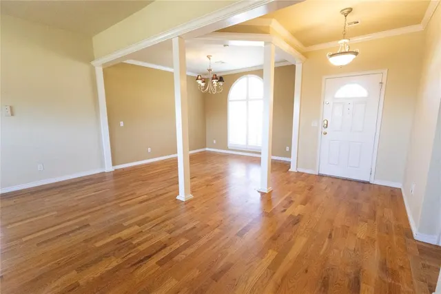 Photo 7 — 1300 Camelot Court, Shawnee, OK 74804