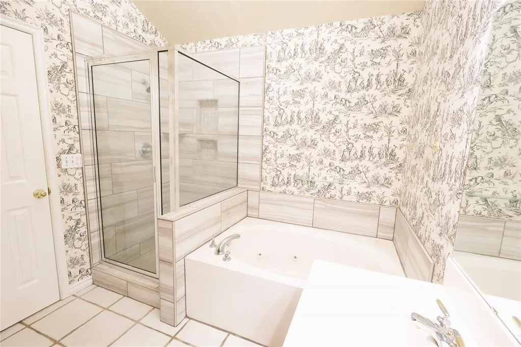 Photo 19 — 1300 Camelot Court, Shawnee, OK 74804