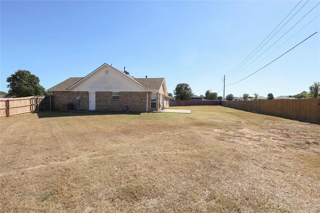 Photo 30 — 1300 Camelot Court, Shawnee, OK 74804