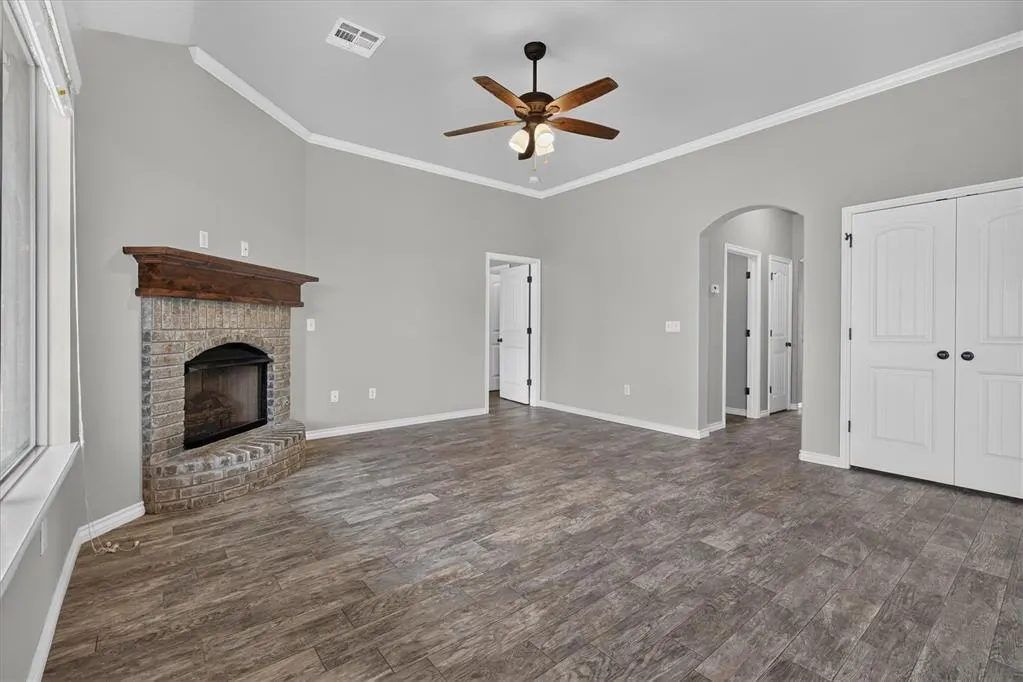 Photo 6 — 20550 Pioneer Drive, Harrah, OK 73045