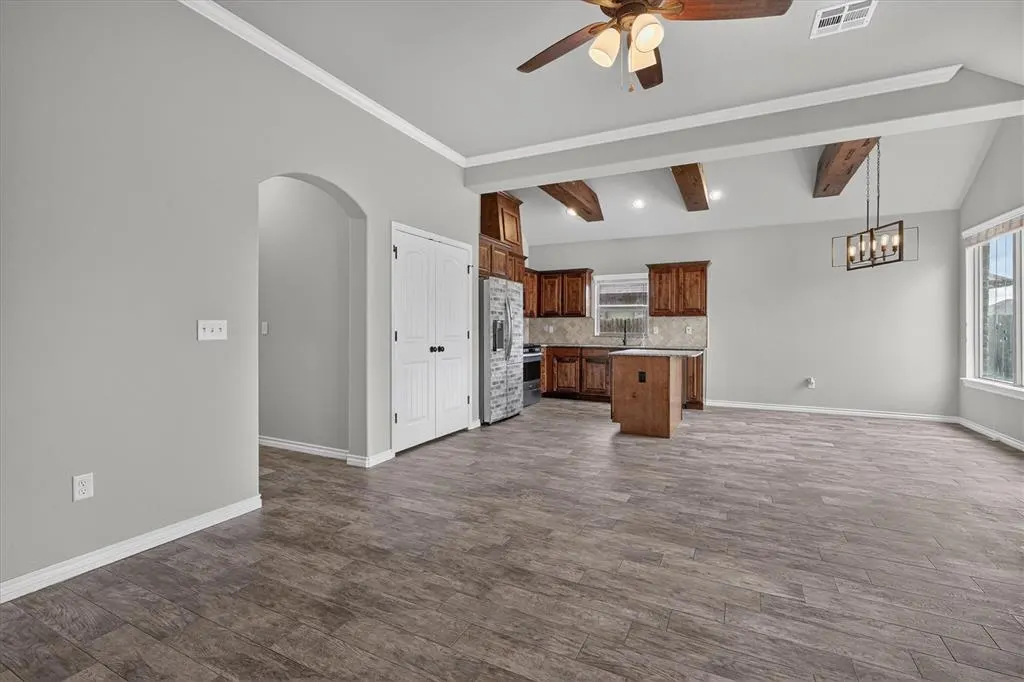 Photo 7 — 20550 Pioneer Drive, Harrah, OK 73045