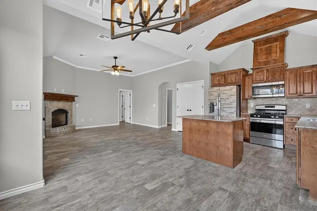 Photo 8 — 20550 Pioneer Drive, Harrah, OK 73045