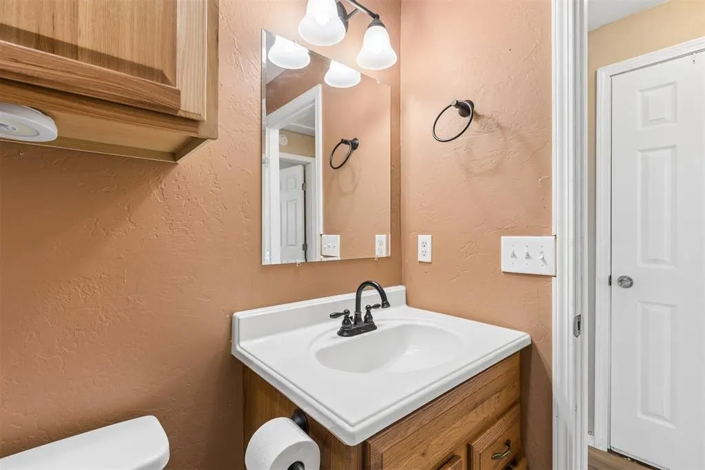 Photo 19 — 230 SE 60th Street, Oklahoma City, OK 73149