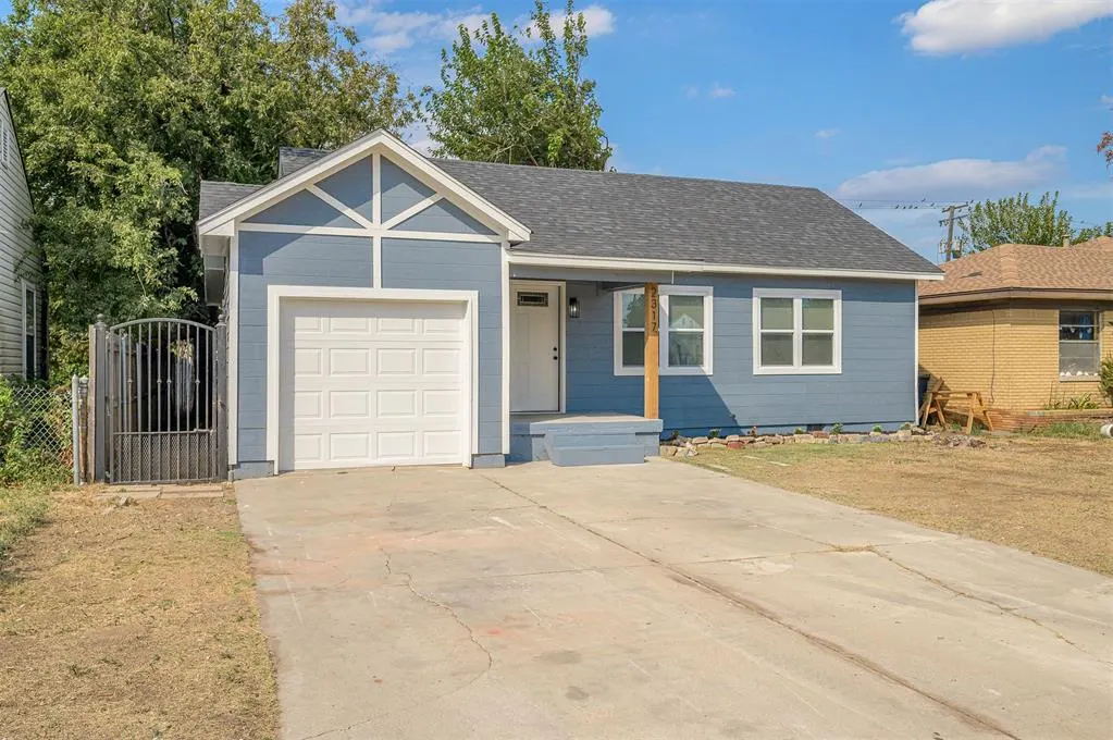 Photo 3 — 2317 SW 30th Street, Oklahoma City, OK 73119