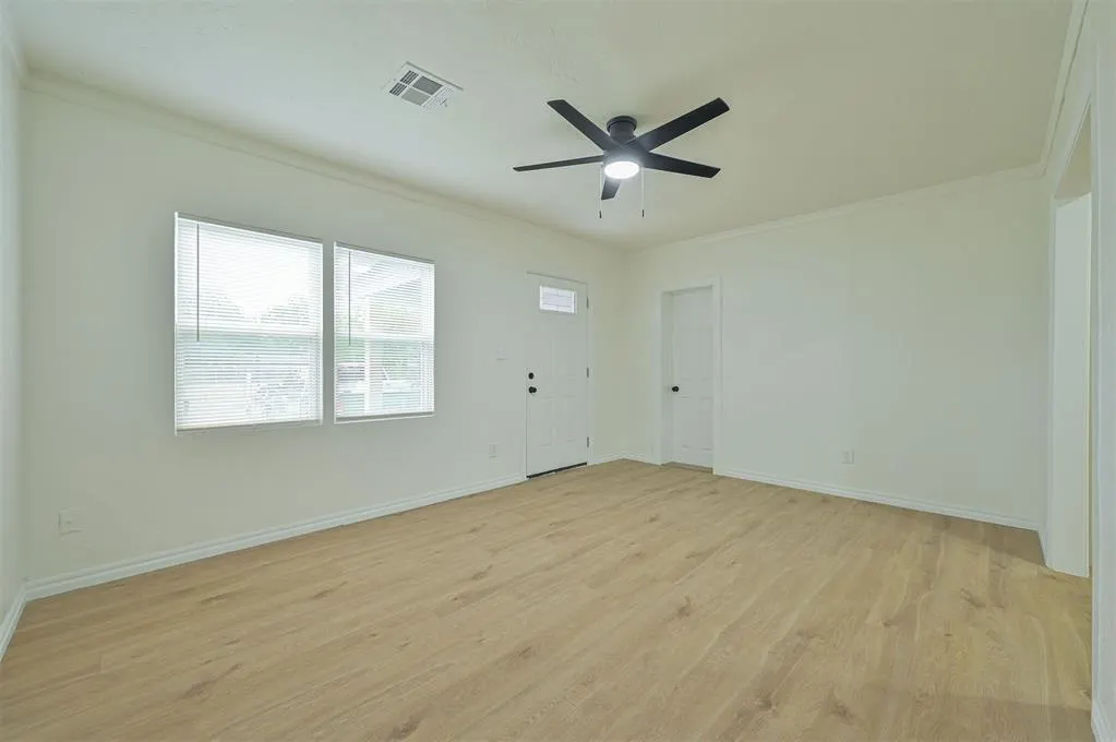 Photo 7 — 2317 SW 30th Street, Oklahoma City, OK 73119
