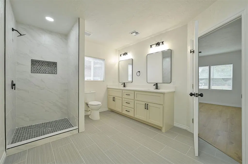 Photo 20 — 2317 SW 30th Street, Oklahoma City, OK 73119