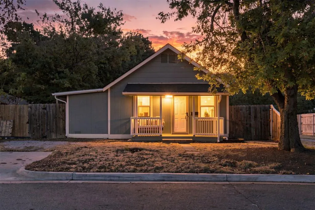 Front exterior — 527 N Lahoma Avenue, Norman, OK 73069