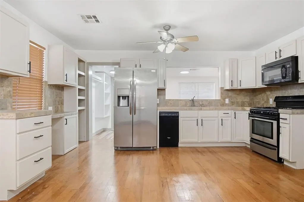 Photo 6 — 527 N Lahoma Avenue, Norman, OK 73069