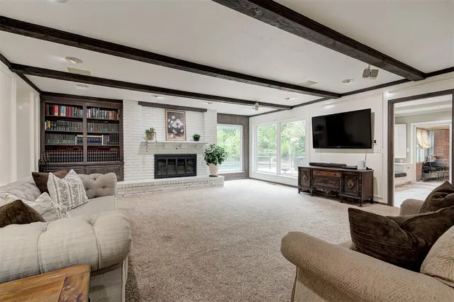Photo 8 — 806 Glenmanor Drive, Midwest City, OK 73110