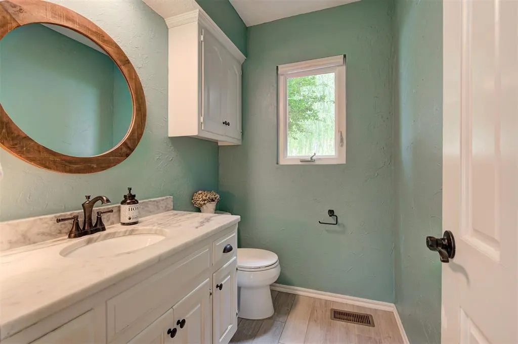 Photo 19 — 806 Glenmanor Drive, Midwest City, OK 73110