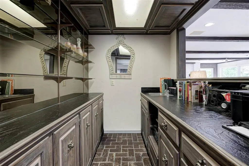 Photo 21 — 806 Glenmanor Drive, Midwest City, OK 73110