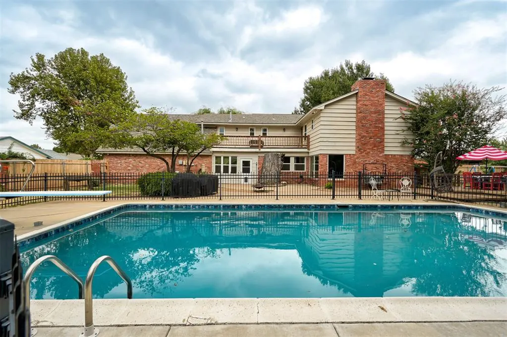 Photo 37 — 806 Glenmanor Drive, Midwest City, OK 73110