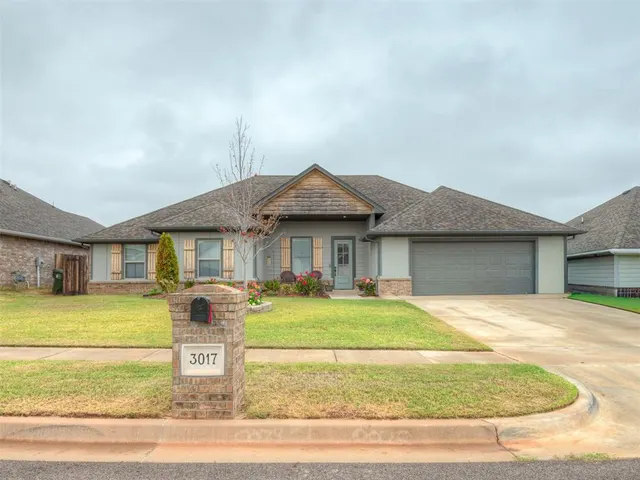 Photo 6 — 3017 Hollow Crest Lane, Norman, OK 73071