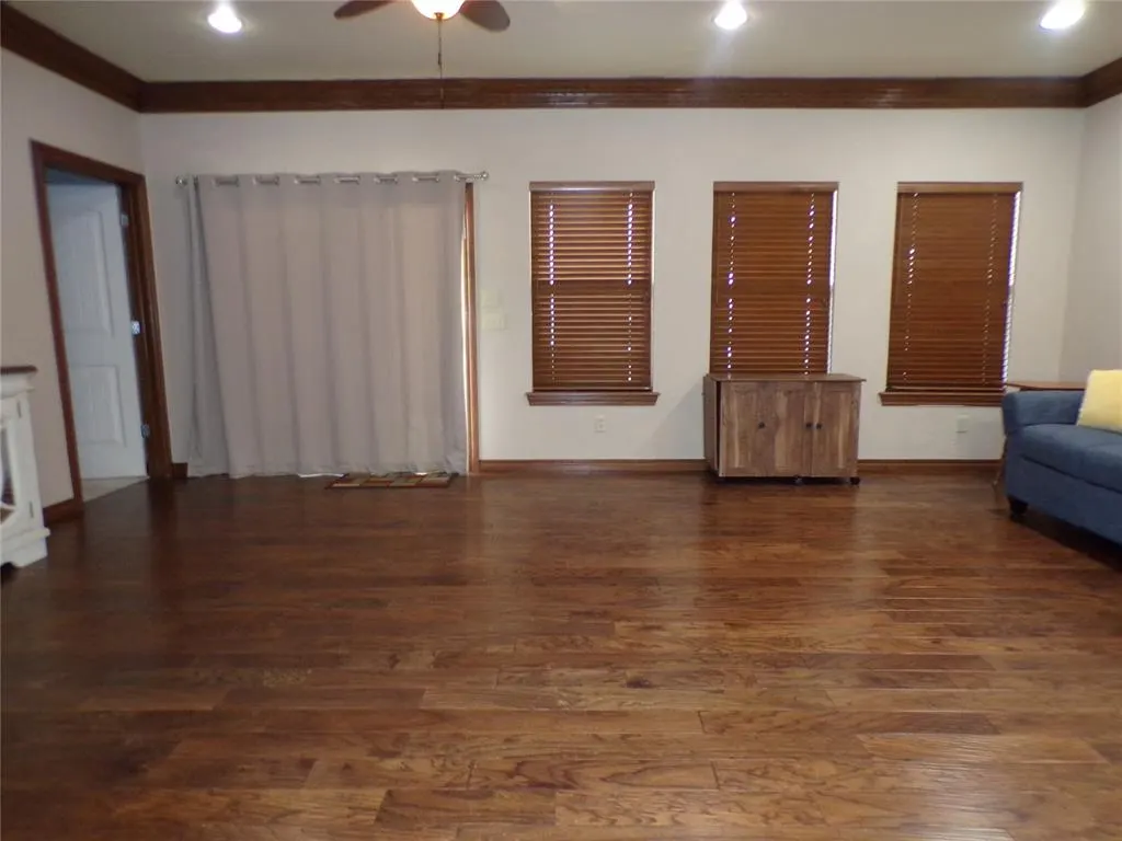 Photo 10 — 133 W 6th Street, Hydro, OK 73048