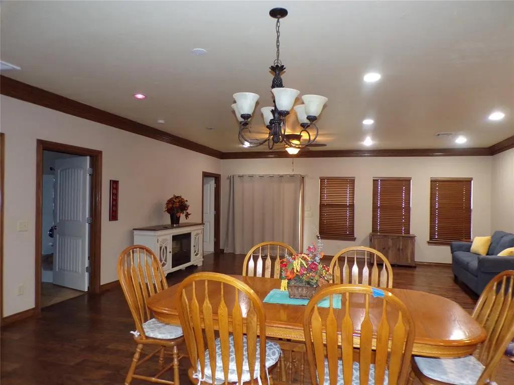 Photo 11 — 133 W 6th Street, Hydro, OK 73048