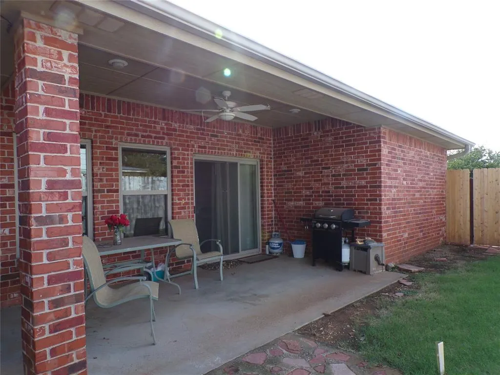 Photo 41 — 133 W 6th Street, Hydro, OK 73048