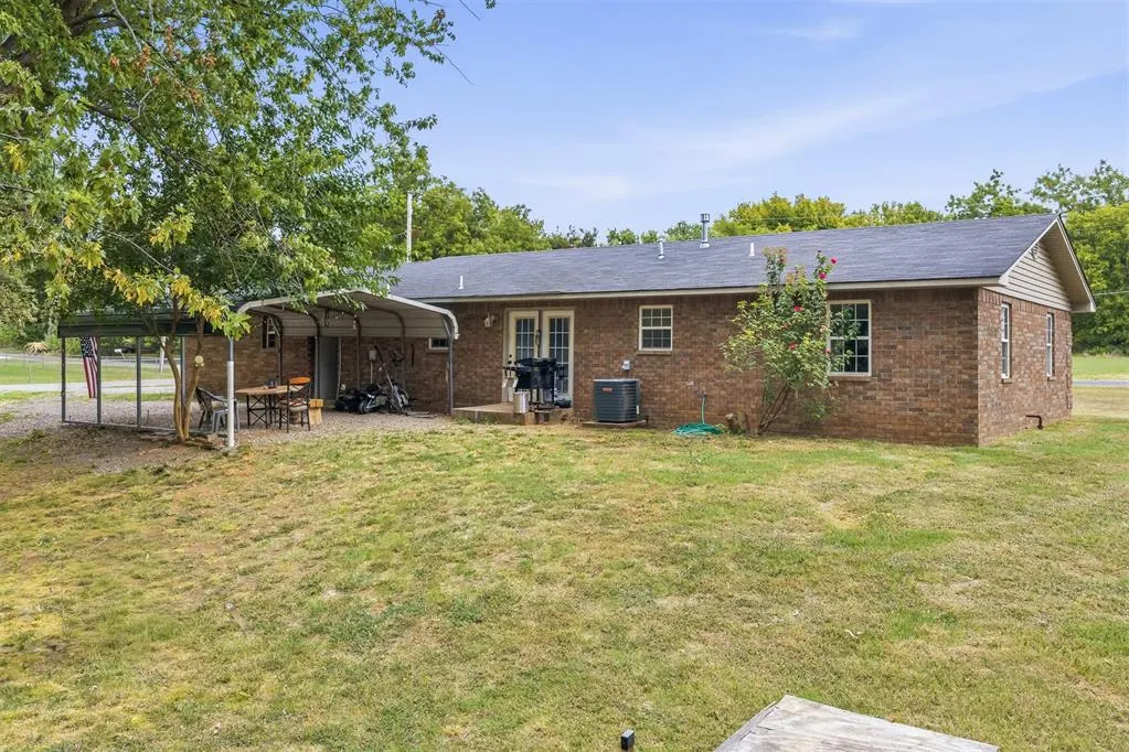 Photo 33 — 802 S Clayton Avenue, Wynnewood, OK 73098