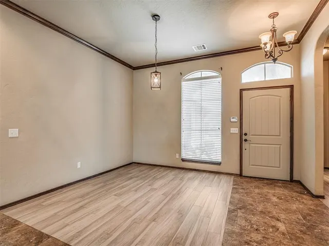 Photo 3 — 2704 SW 96th Circle, Oklahoma City, OK 73159