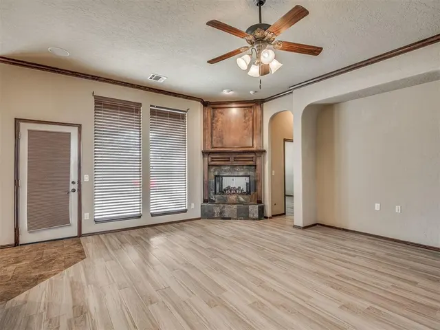 Photo 7 — 2704 SW 96th Circle, Oklahoma City, OK 73159