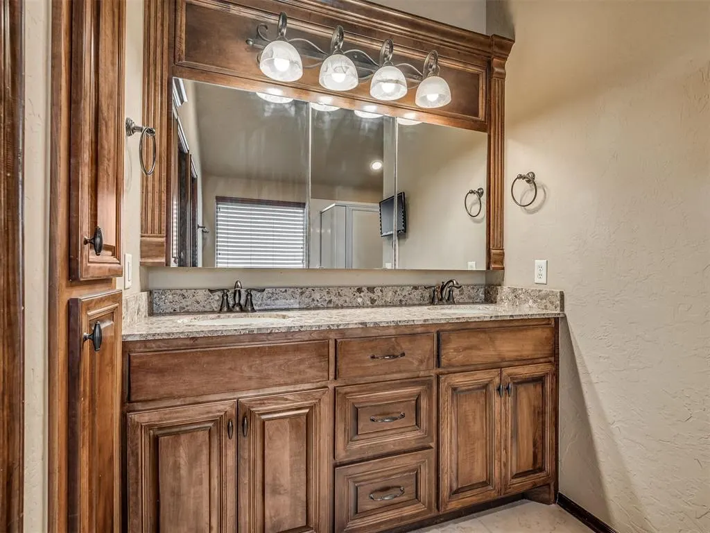 Photo 29 — 2704 SW 96th Circle, Oklahoma City, OK 73159