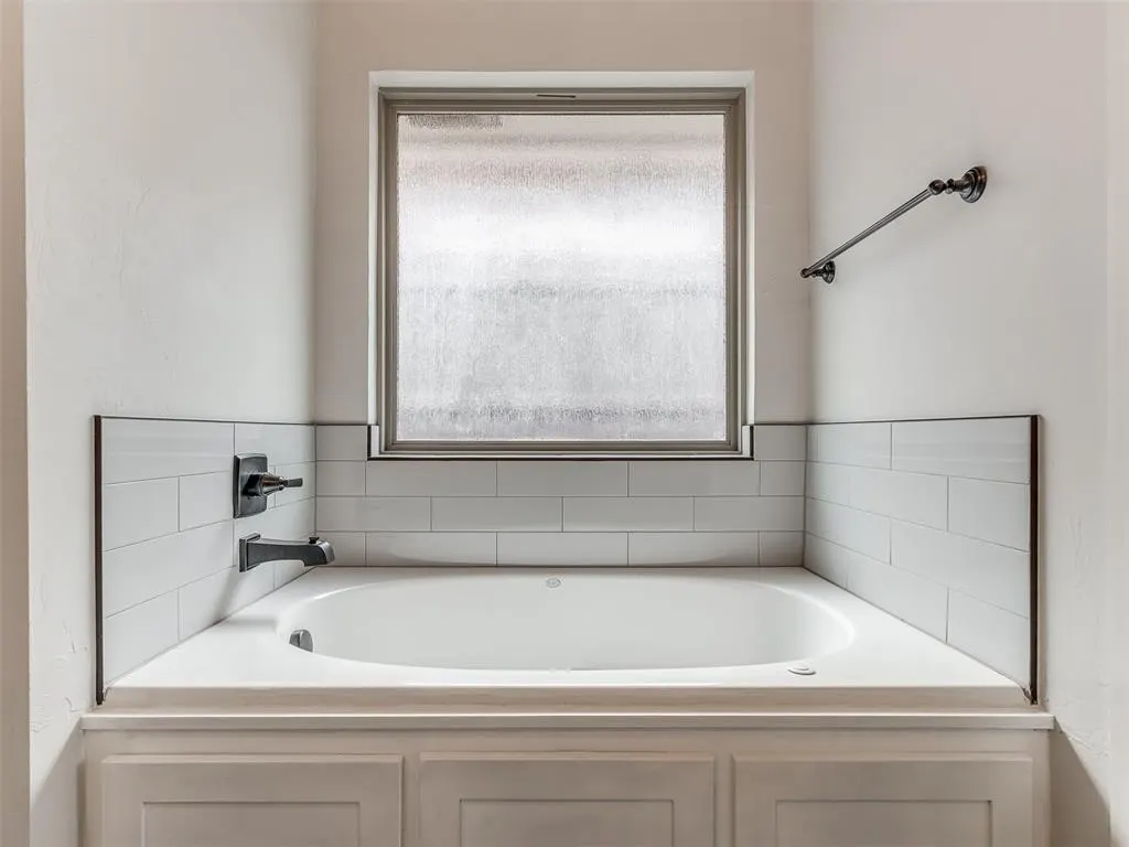 Photo 19 — 9328 SW 44th Terrace, Oklahoma City, OK 73179