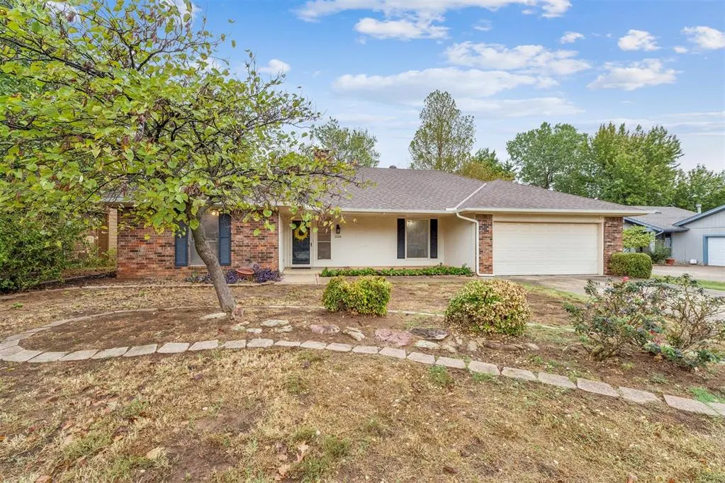 Photo 2 — 2516 Brookdale Avenue, Edmond, OK 73034