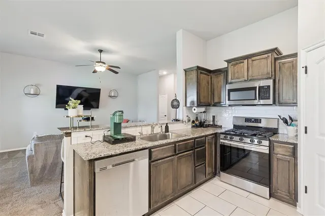Photo 7 — 11401 SW 8th Circle, Yukon, OK 73099