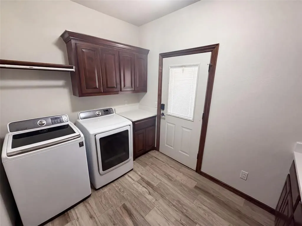 Photo 14 — 1017 W Camellia Way, Mustang, OK 73064