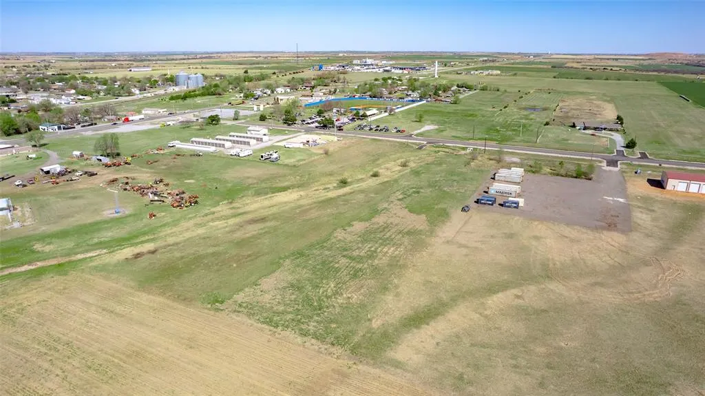 Photo 4 — 20880 Highway 152, Union City, OK 73090