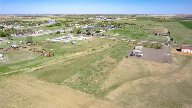 Photo 4 — 20880 Highway 152, Union City, OK 73090