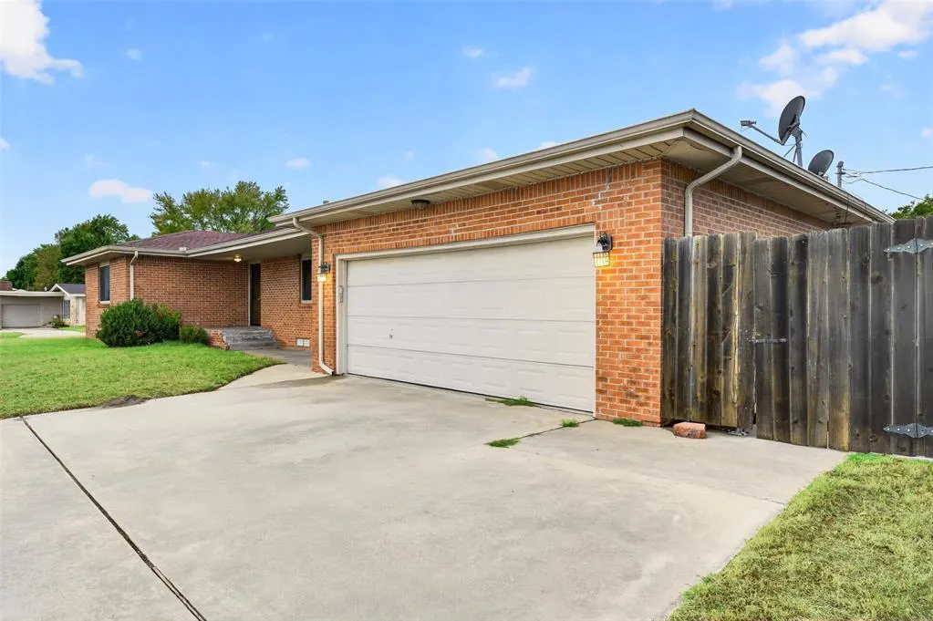 Photo 27 — 860 Park Avenue, Watonga, OK 73772