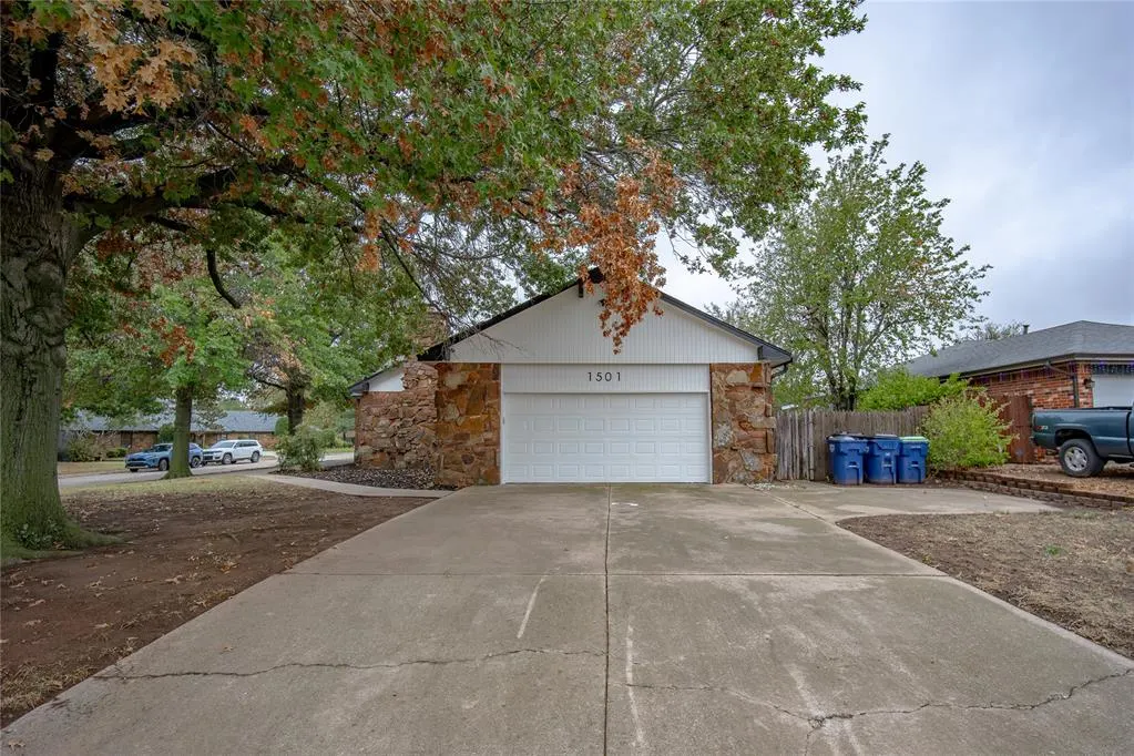 Photo 7 — 1501 W Hickory Street, El Reno, OK 73036