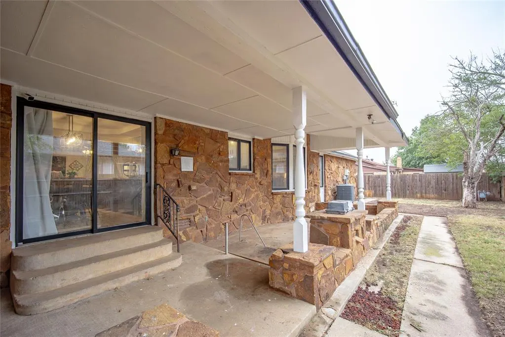 Photo 36 — 1501 W Hickory Street, El Reno, OK 73036