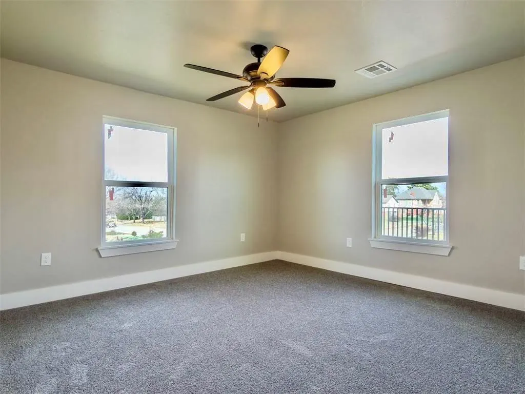 Photo 32 — 705 E Springer Avenue, Guthrie, OK 73044