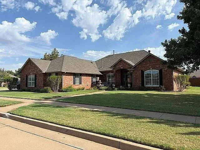 Front exterior — 6600 Randi Road, Oklahoma City, OK 73132
