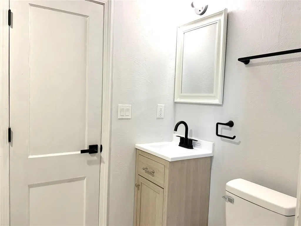 Photo 15 — 3741 NW 29th Street, Oklahoma City, OK 73107