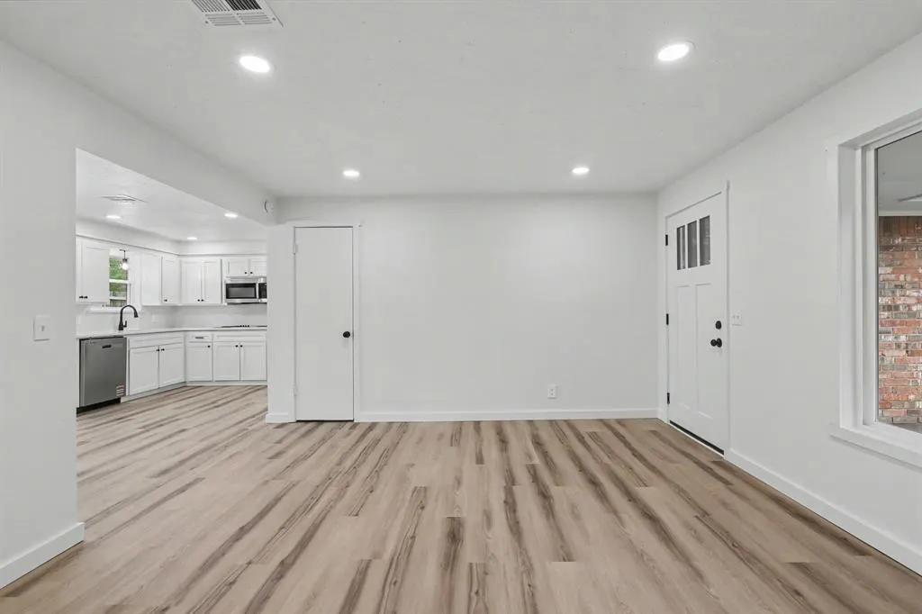 Photo 6 — 3108 Simmons Drive, Del City, OK 73115