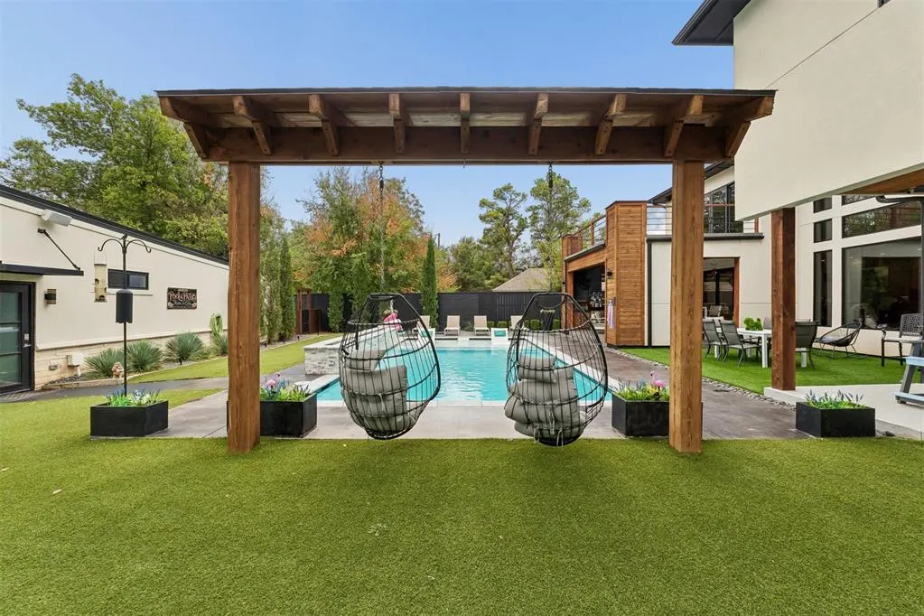 Photo 42 — 2824 Guilford Lane, Oklahoma City, OK 73120