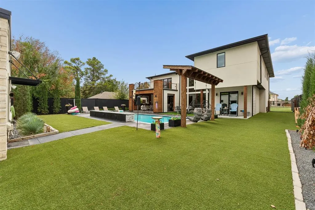 Photo 43 — 2824 Guilford Lane, Oklahoma City, OK 73120