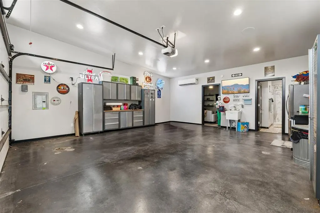 Photo 45 — 2824 Guilford Lane, Oklahoma City, OK 73120