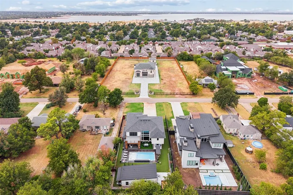 Photo 48 — 2824 Guilford Lane, Oklahoma City, OK 73120