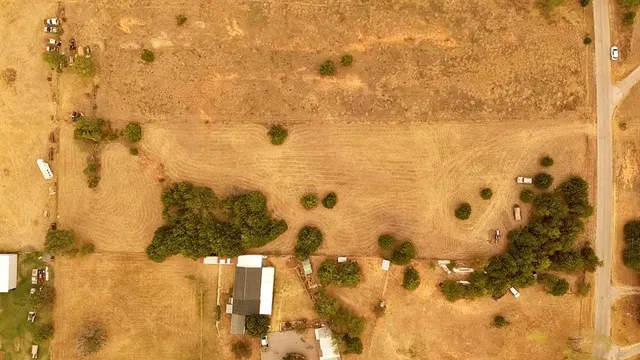 Front exterior — Mounds Road, Hinton, OK 73047
